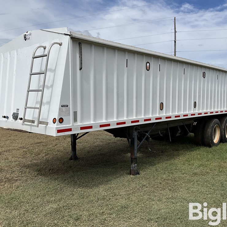 2005 NEVILLE TRAILER