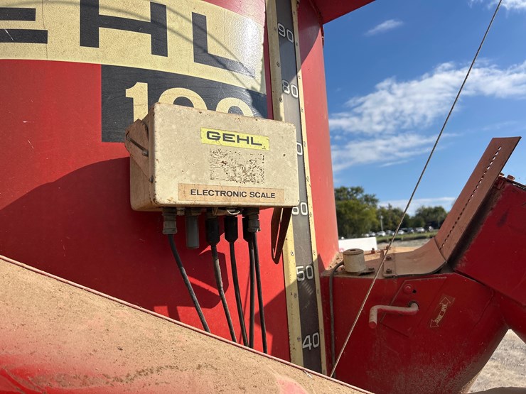 gehl-100-image-8