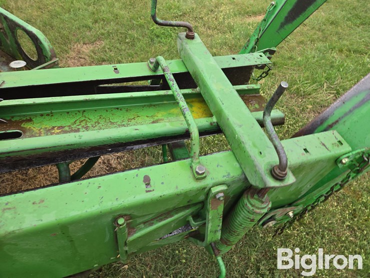 1985-john-deere-347-image-16