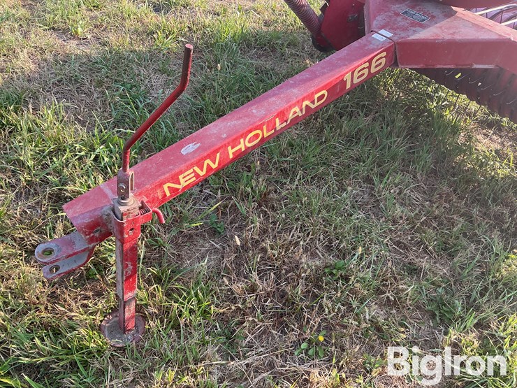 new-holland-166-image-18