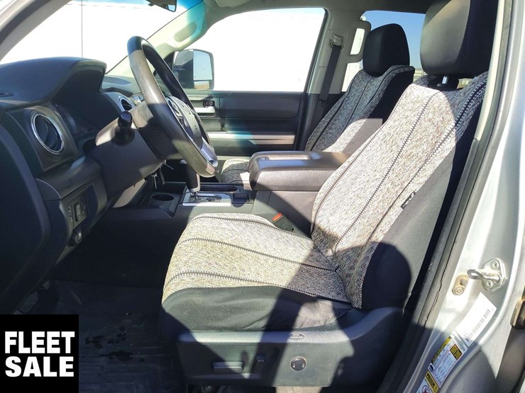 2017-toyota-tundra-image-15