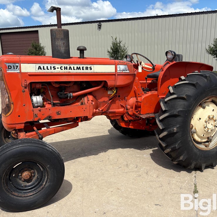 1963 ALLIS-CHALMERS D17