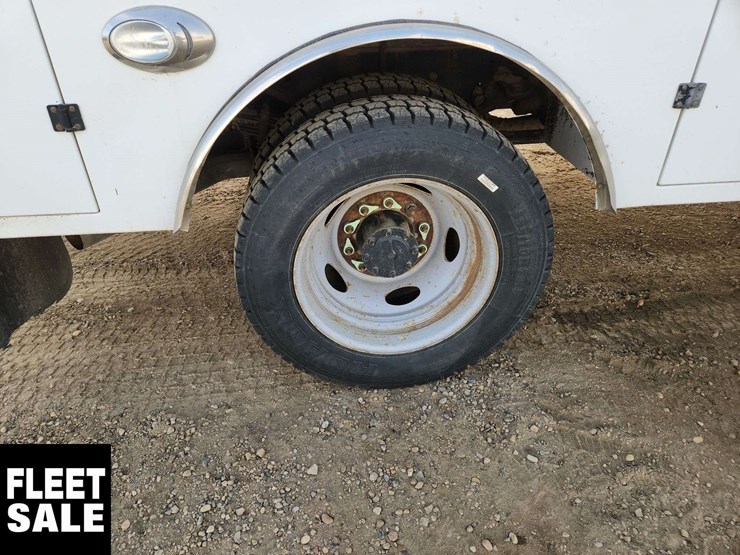 2020-ford-f550-image-18