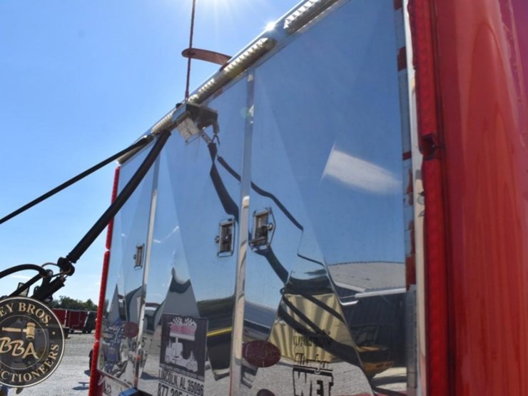 1990-peterbilt-379-image-32
