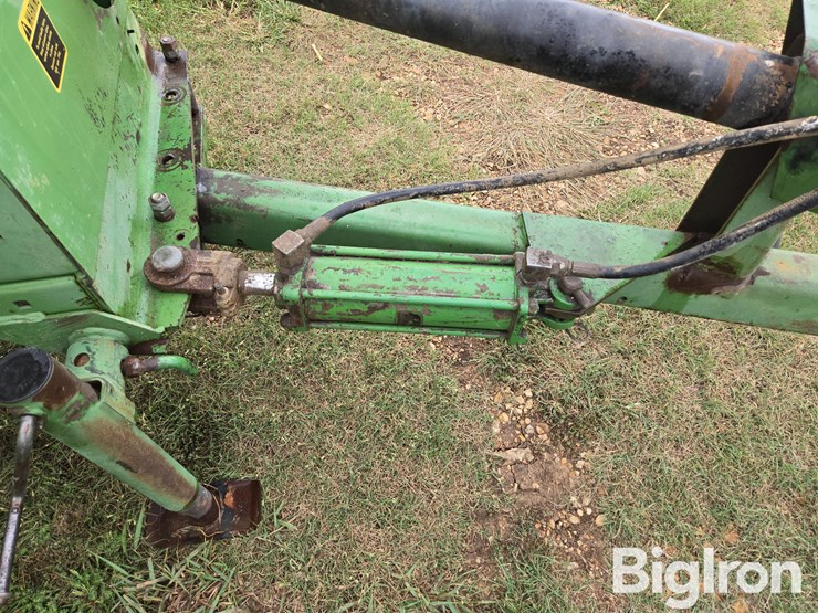 1985-john-deere-347-image-11