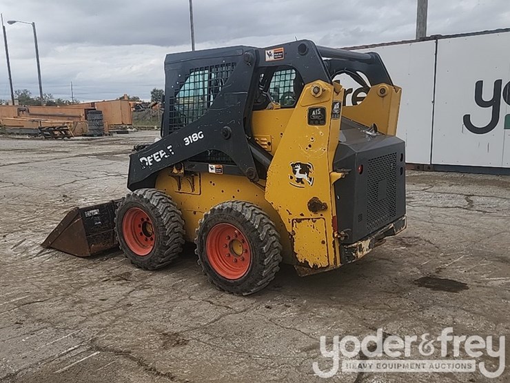 2018-deere-318g-image-3