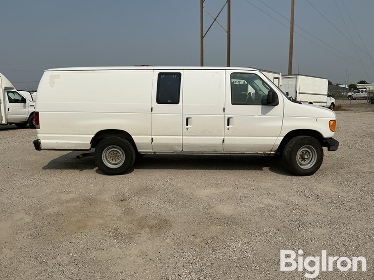 2006-ford-e350-image-4