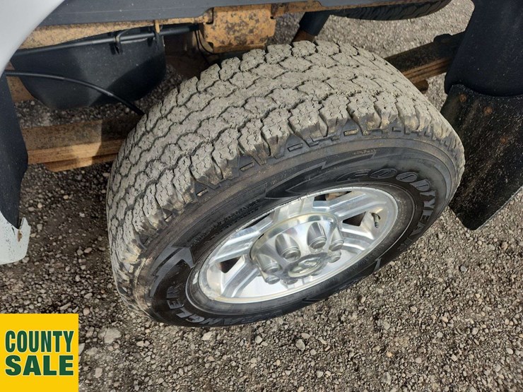 2012-ram-2500-laramie-image-29