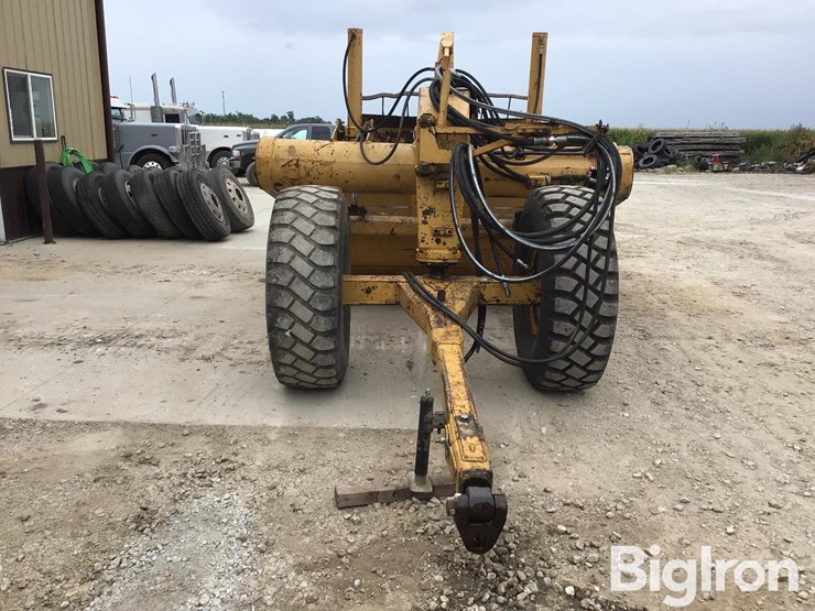 caterpillar-60-image-2
