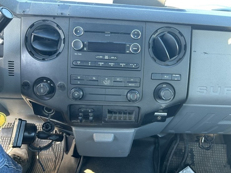 2016-ford-f350-image-14