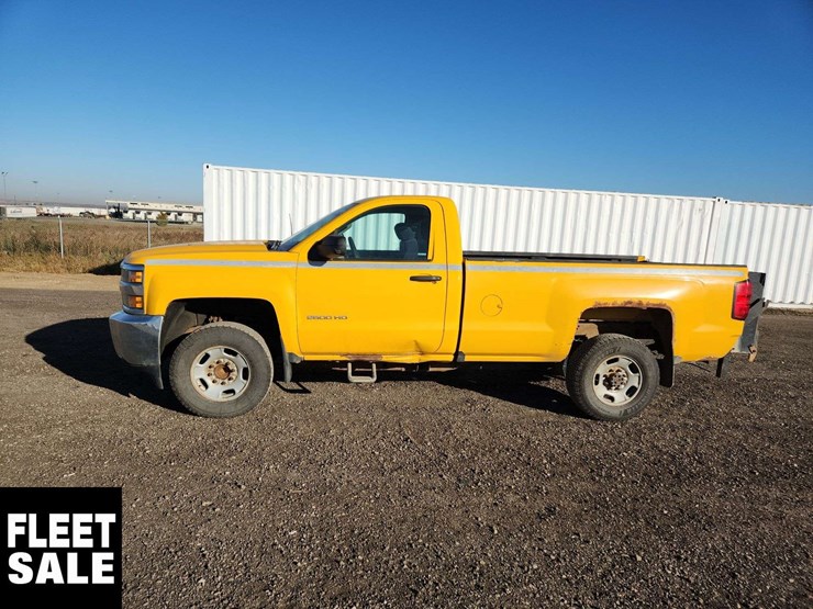 2016-chevrolet-silverado-2500hd-image-17