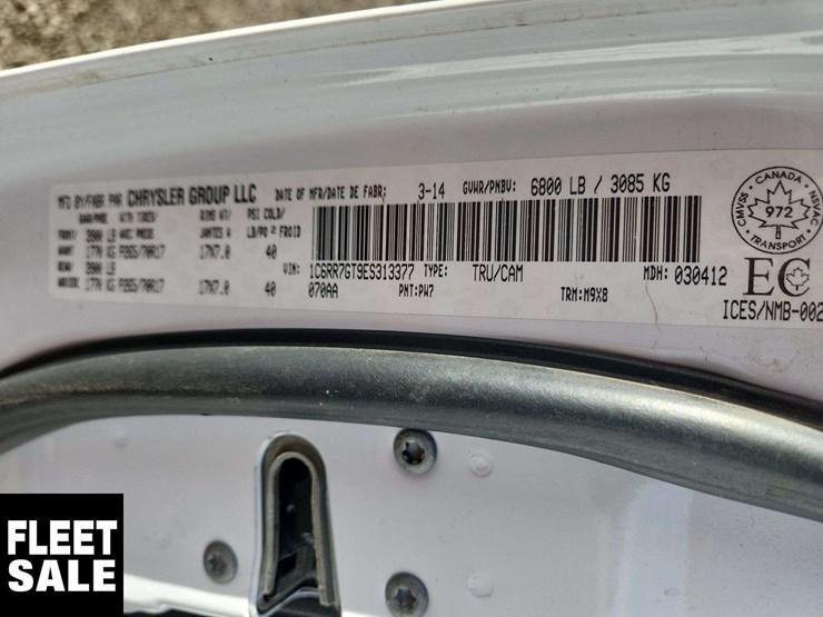 2014-ram-1500-slt-image-6