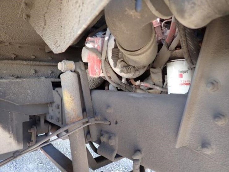 2012-freightliner-mt55-image-34