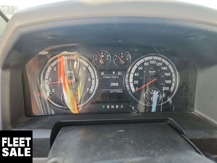 2012-ram-1500-slt-image-8