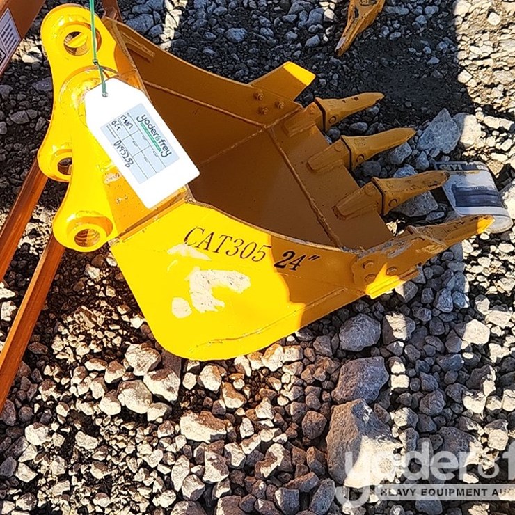 2025 CATERPILLAR 305