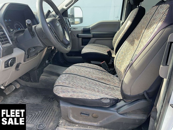 2022-ford-f350-image-11