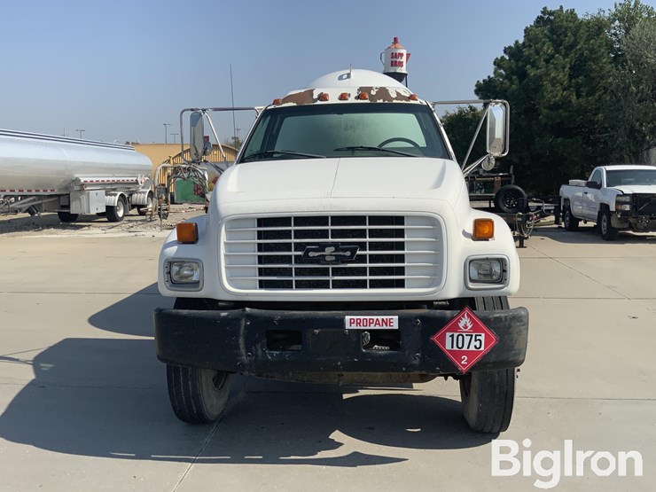 2000-chevrolet-2500-image-2