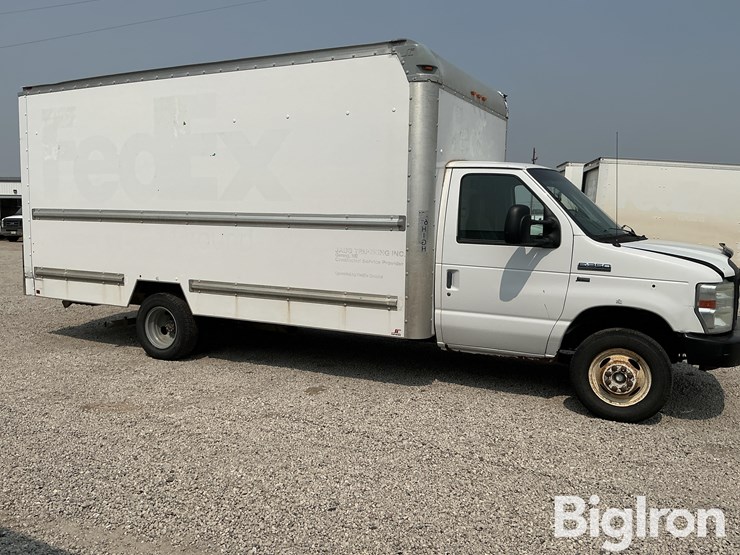 ford-e350-image-4