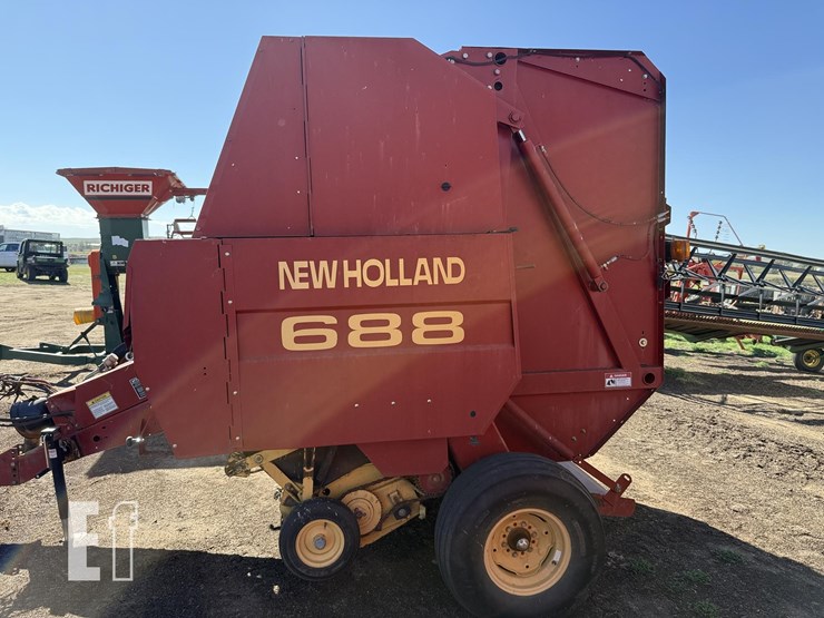 new-holland-688-image-12