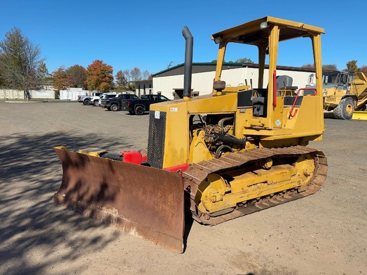 1994-caterpillar-d3c-iii-image-1