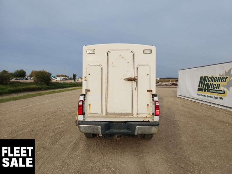 2013-ford-f350-image-4
