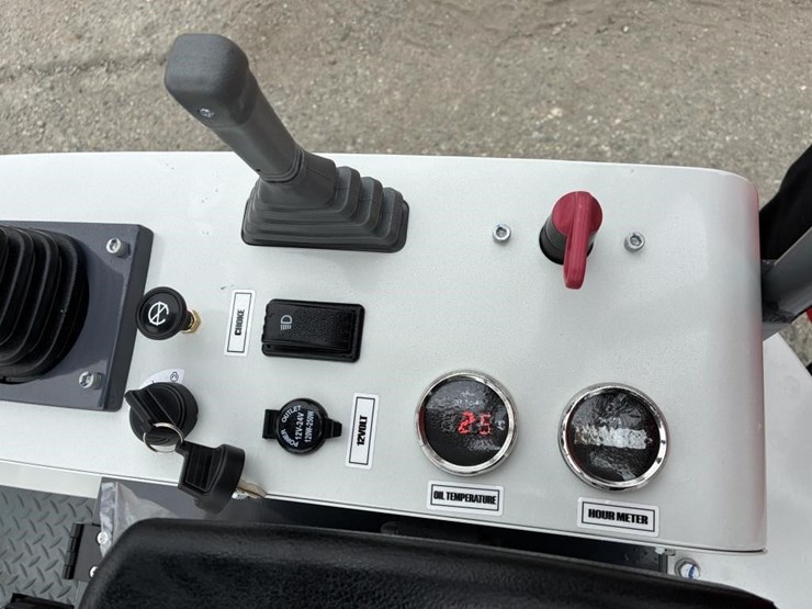 2025-bttl-et15h-6-hydraulic-excavator-image-19