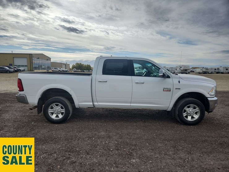 2012-ram-2500-laramie-image-20