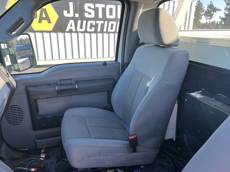 2016-ford-f350-image-19