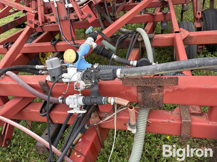case-ih-4900-image-15