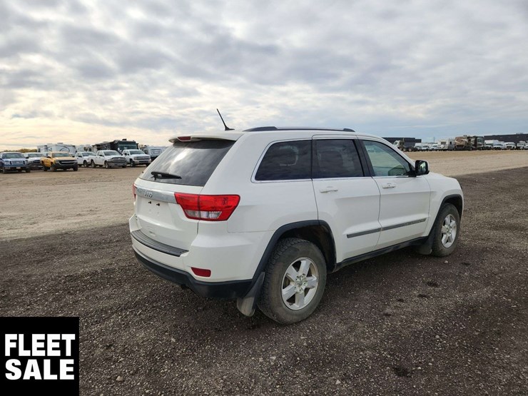 2012-jeep-grand-cherokee-image-4