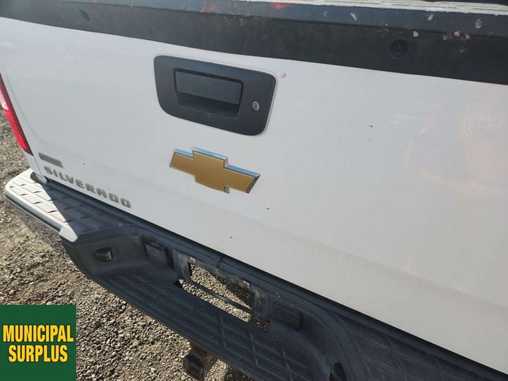 2011-chevrolet-silverado-1500-image-29