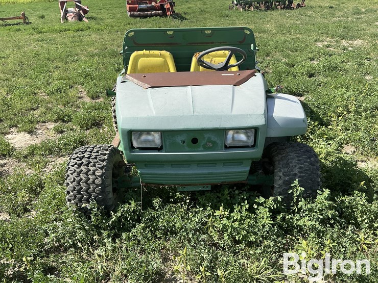 john-deere-gator-image-2