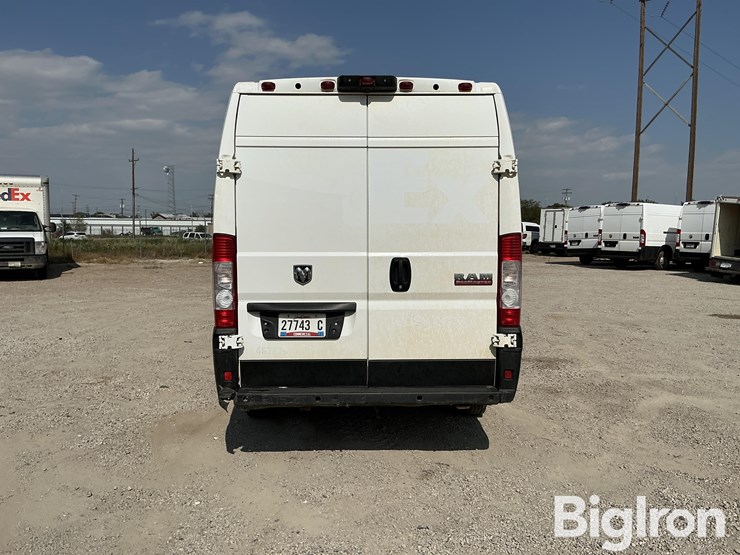 2021-dodge-3500-image-6