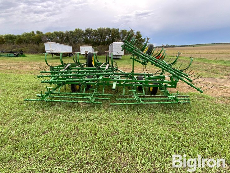 john-deere-1010-image-6