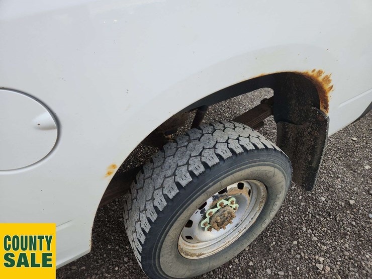 2010-dodge-ram-2500-image-37
