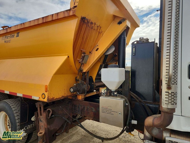 2009-sterling-lt8500-image-21