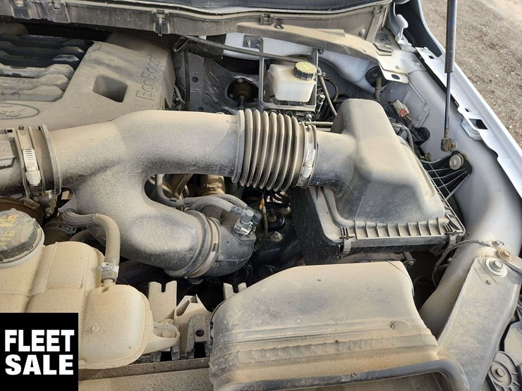 2022-ford-f150-xlt-image-27