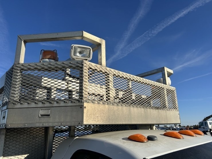 2009-dodge-ram-5500-image-29