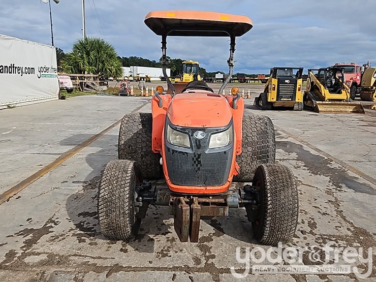 2016-kubota-mx5200hst-image-7