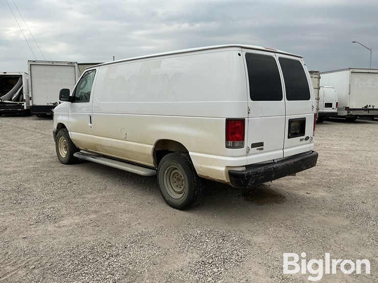 2014-ford-e250-image-7