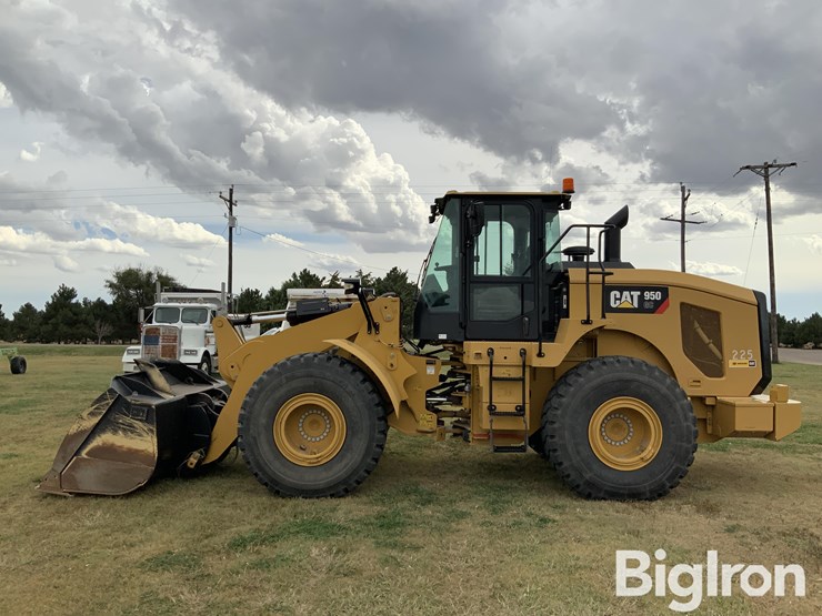 2020-caterpillar-950gc-image-8