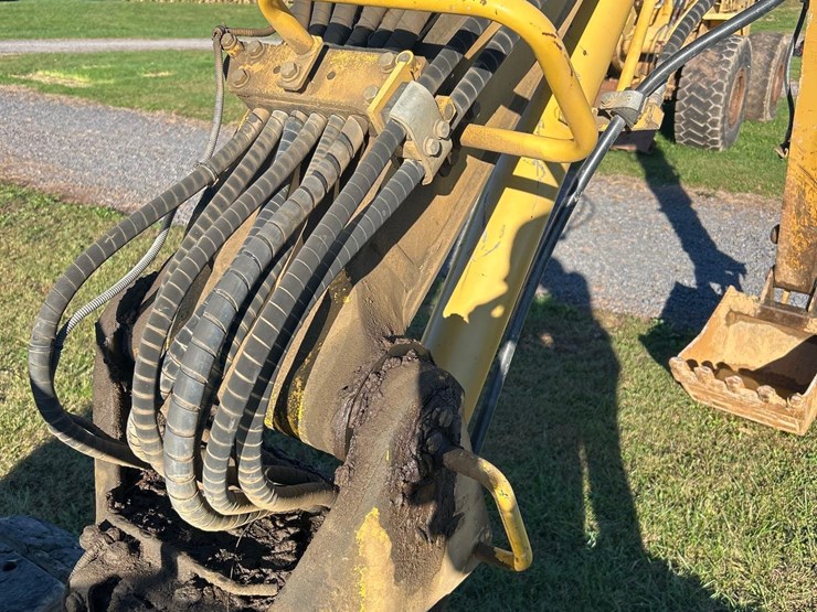 komatsu-pc88mr-8-image-14
