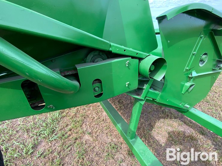 john-deere-212-image-11