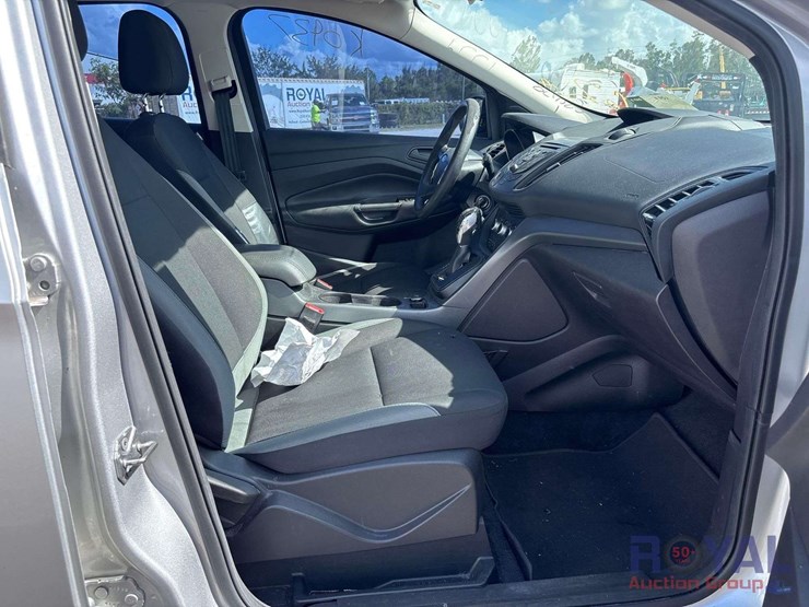 2016-ford-escape-image-24