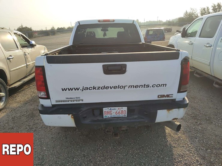 2012-gmc-sierra-3500hd-image-15