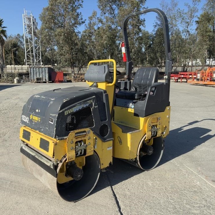 2017 BOMAG BW900-50