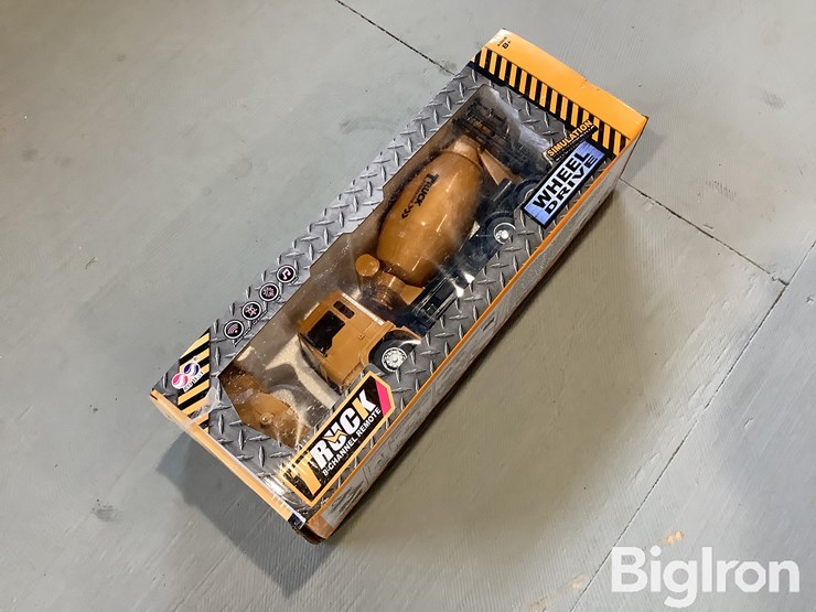 ao-hai-3825-remote-mixer-truck-toy-image-1