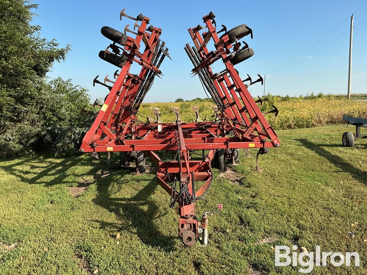 case-ih-4800-image-2