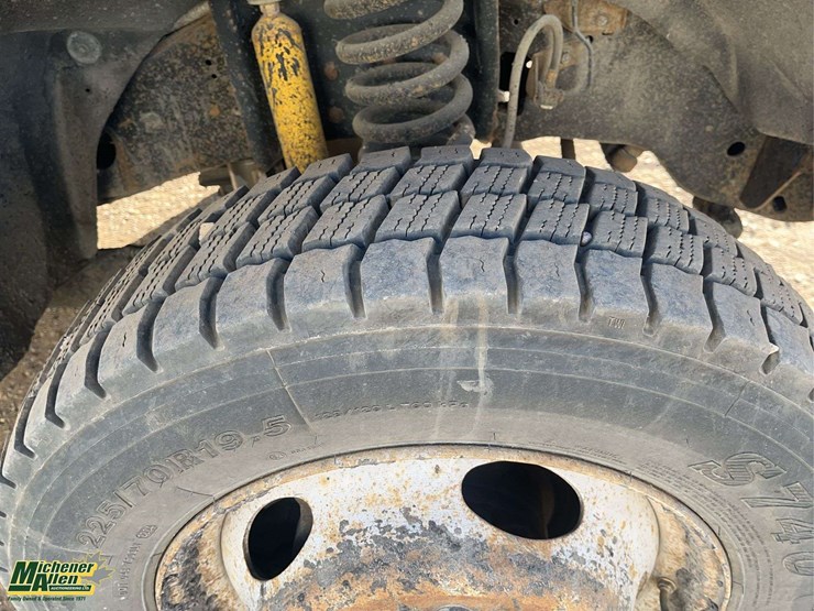 2012-ford-f450-image-10