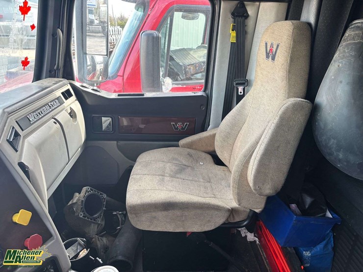 2018-western-star-5700xe-image-19